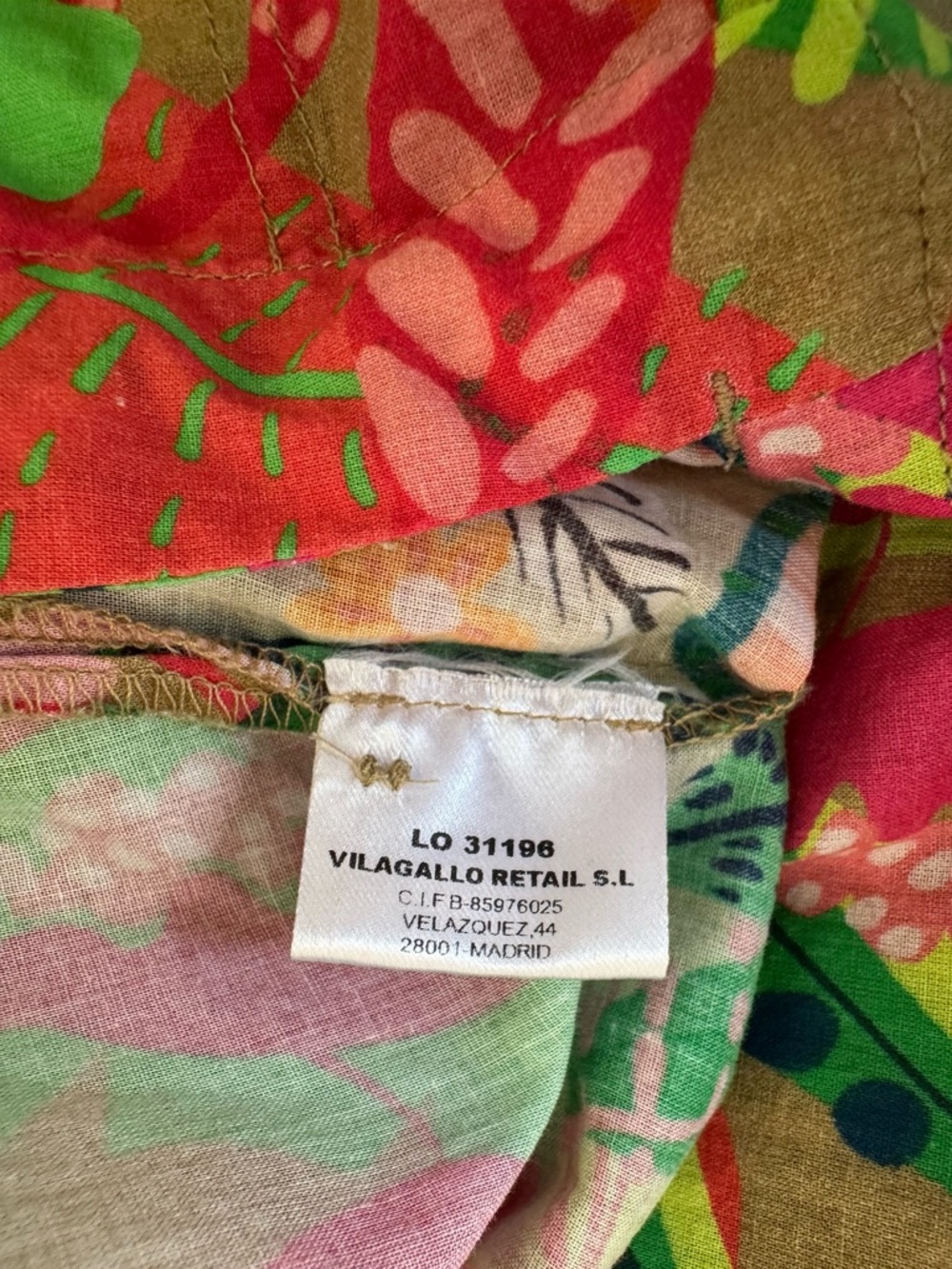Vilagallo Tropical Floral Popover Blouse in Greens and Pinks, Size 10 - Picture 13 of 13